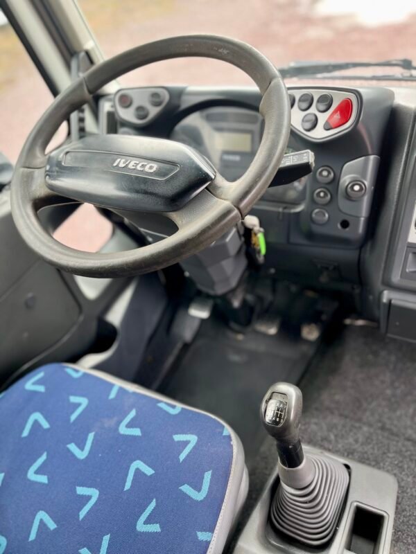 Camión Iveco Cursor 330 año 2013 - Imagen 8