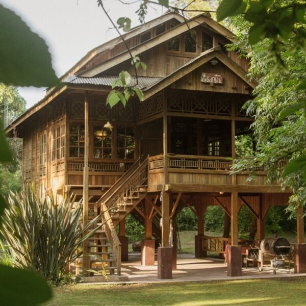 Casa tailandesa original a la venta en el Delta del Paraná