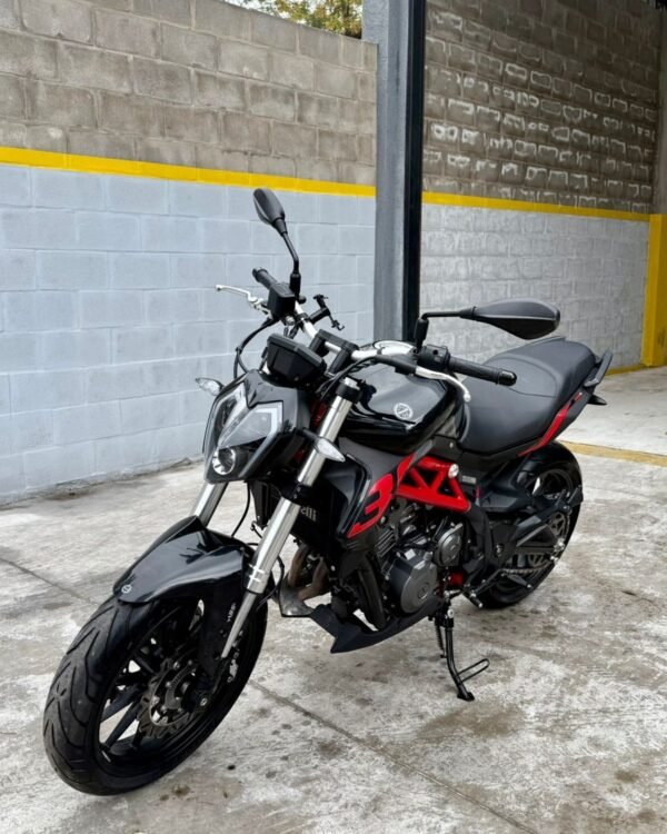 Benelli 302S 300cc - 2024 - Imagen 3