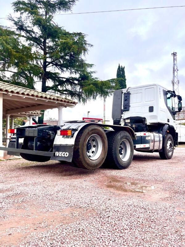 Camión Iveco Cursor 330 año 2013 - Imagen 6
