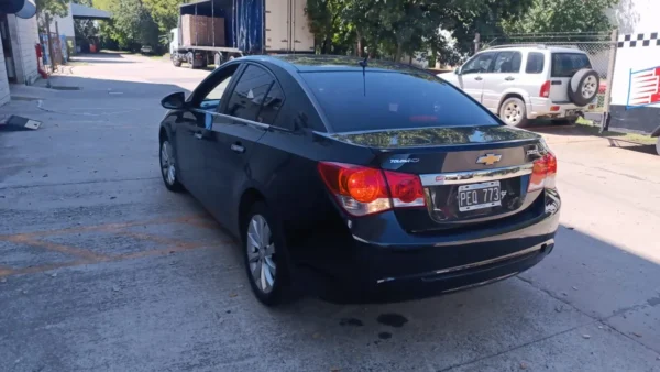 Chevrolet Cruze 2.0 Vcdi Sedan Ltz At 163cv - Imagen 4