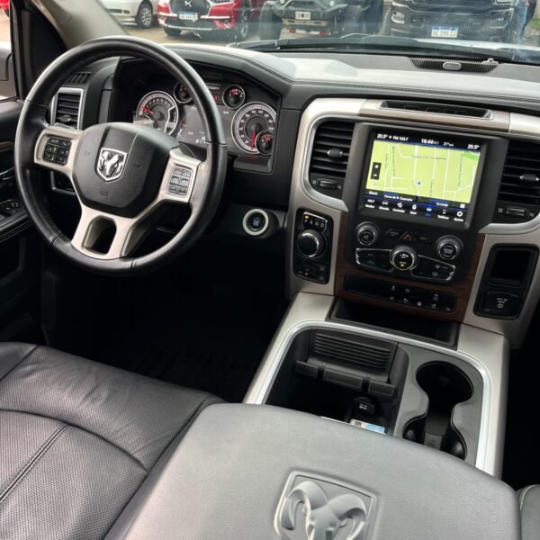 RAM 1500 5.7 LARAMIE NIGTH EDITION - Imagen 13