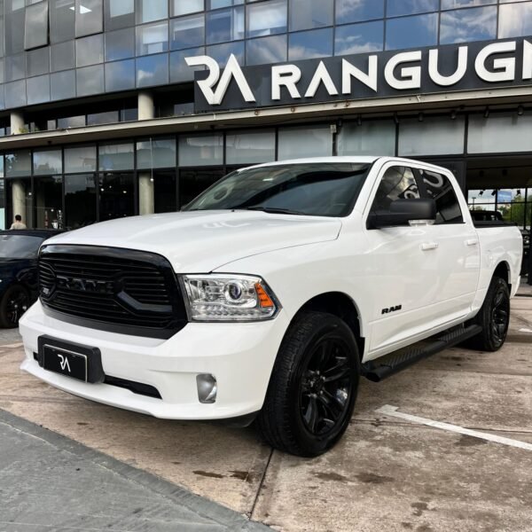 RAM 1500 5.7 LARAMIE NIGTH EDITION - Imagen 9