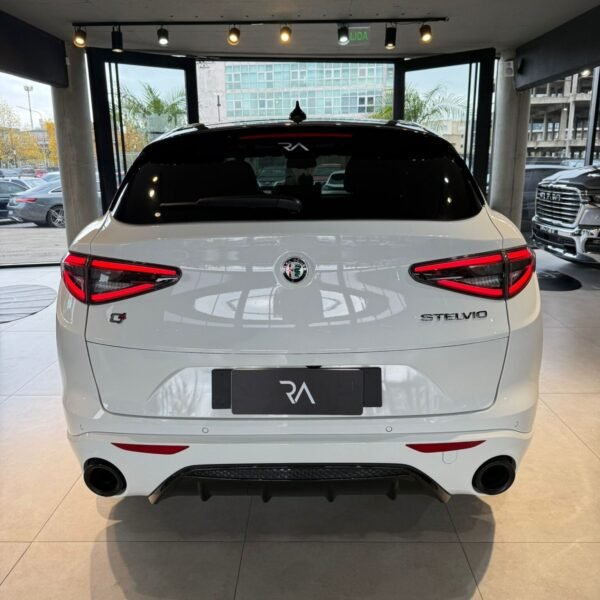 ALFA ROMEO STELVIO 2.0 280CV AT Q4 VELOCE - Imagen 11