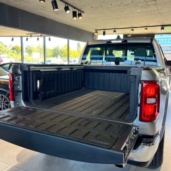 RAM 1500 3.0 LARAMIE 4X4 AT8 - Imagen 7