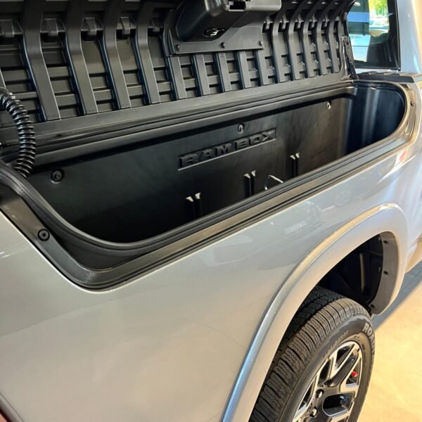RAM 1500 3.0 LARAMIE 4X4 AT8 - Imagen 14
