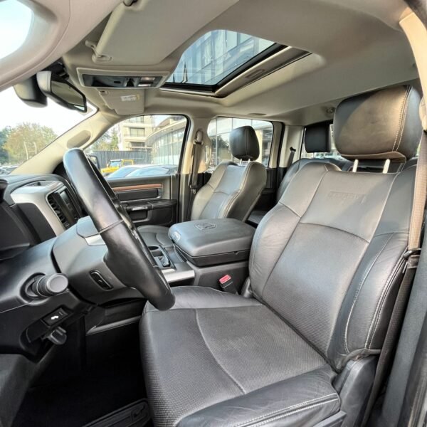 RAM 1500 5.7 LARAMIE NIGTH EDITION - Imagen 12