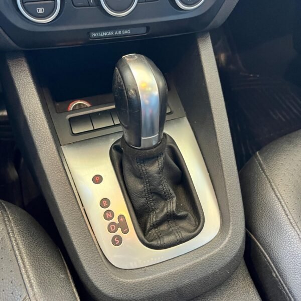 VOLKSWAGEN VENTO 2.5 LUXURY 170CV TIPTRONIC - Imagen 11