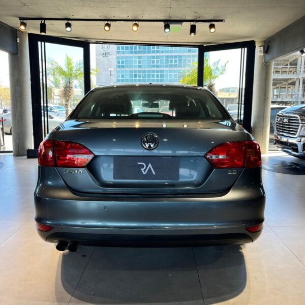 VOLKSWAGEN VENTO 2.5 LUXURY 170CV TIPTRONIC - Imagen 6