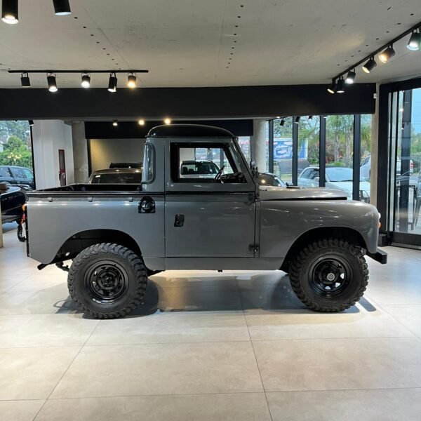 LAND ROVER DEFENDER CORTO - Imagen 3
