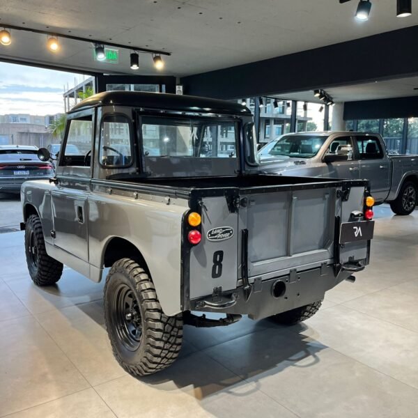 LAND ROVER DEFENDER CORTO - Imagen 4