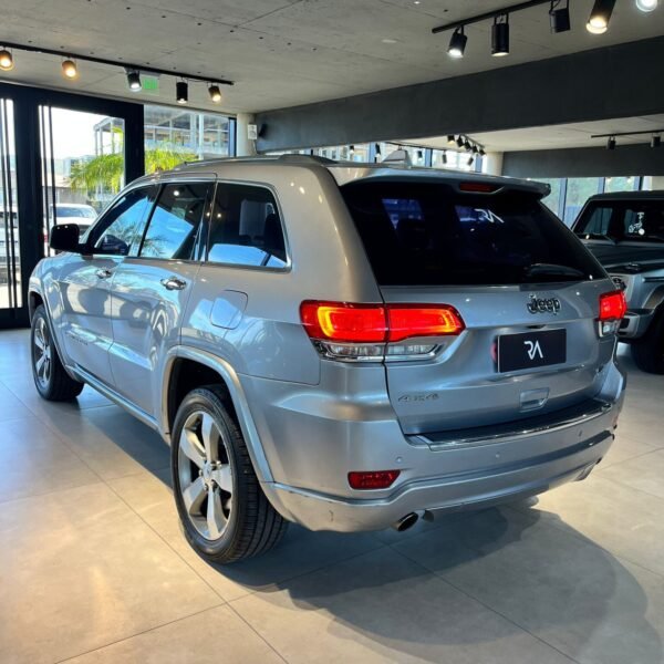 JEEP GRAND CHEROKEE 3.6 OVERLAND 286HP AT - Imagen 6