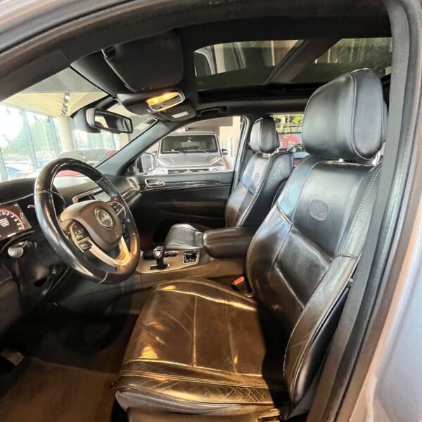 JEEP GRAND CHEROKEE 3.6 OVERLAND 286HP AT - Imagen 12