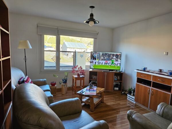 MODERNA CASA EN ESQUEL, CHUBUT - Imagen 5