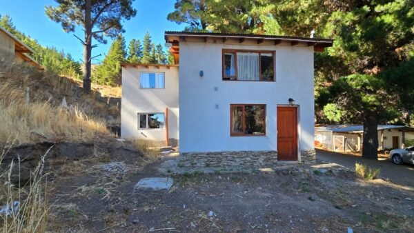 AMPLIA CASA EN ESQUEL, CHUBUT - Imagen 3