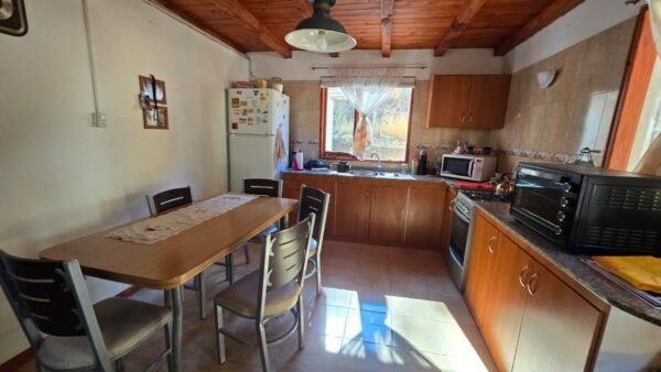 AMPLIA CASA EN ESQUEL, CHUBUT - Imagen 4