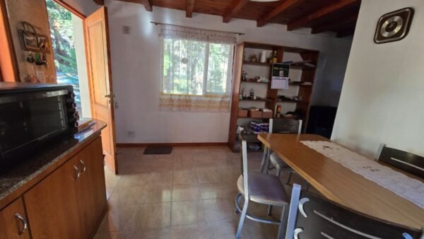 AMPLIA CASA EN ESQUEL, CHUBUT - Imagen 8