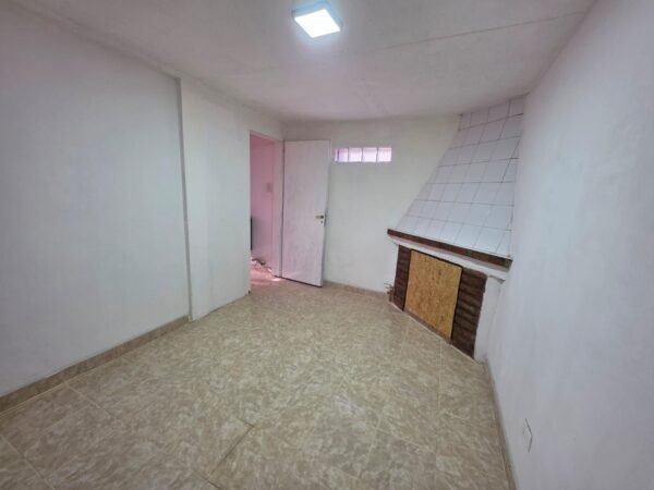 DEPARTAMENTO DE 1 DORMITORIO EN ESQUEL CHUBUT - Imagen 13