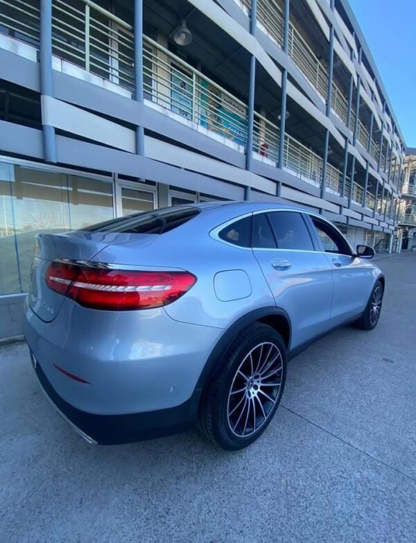 Mercedes Benz GLC 300 COUPE - Imagen 4
