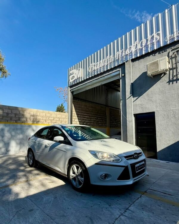 Ford Focus 2.0 AT SE Plus 2014