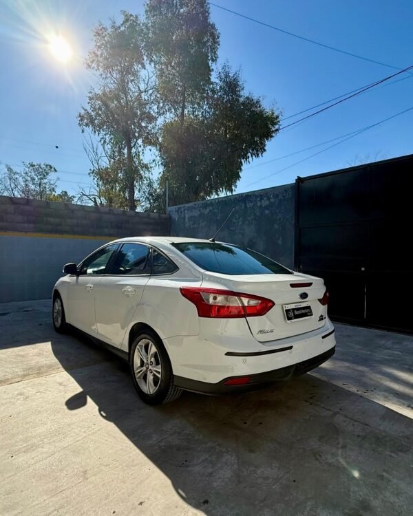 Ford Focus 2.0 AT SE Plus 2014 - Imagen 3