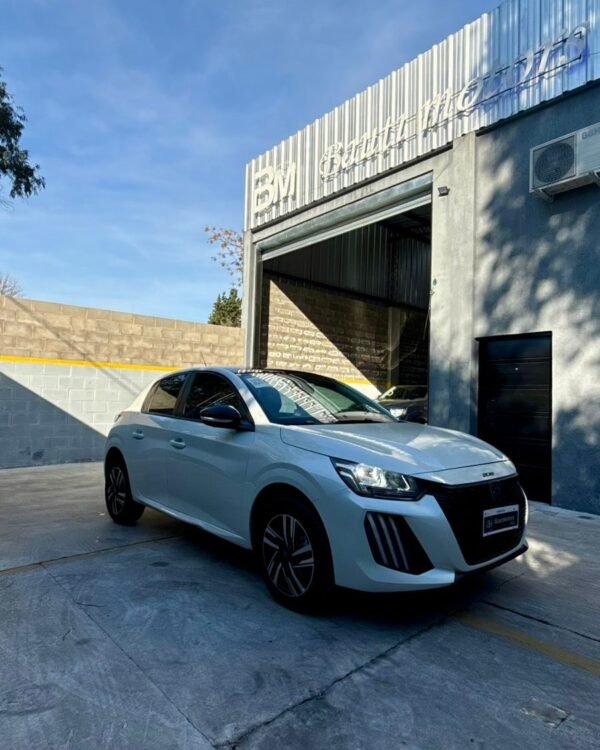 PEUGEOT 208 ALLURE PACK 1.6 – MODELO 2025