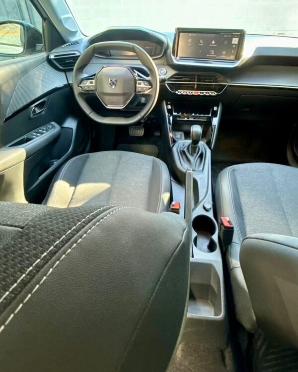 PEUGEOT 208 ALLURE PACK 1.6 – MODELO 2025 - Imagen 9