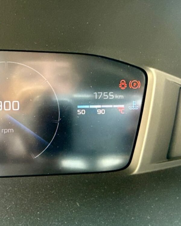 PEUGEOT 208 ALLURE PACK 1.6 – MODELO 2025 - Imagen 10
