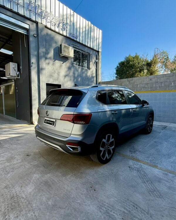 VOLKSWAGEN TAOS HIGHLINE 250 TSI AT | 2024 - Imagen 3