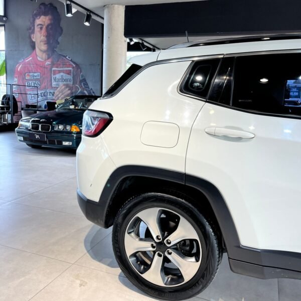 JEEP COMPASS 2.4 LONGITUDE - Imagen 9