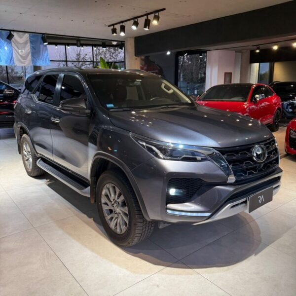 TOYOTA HILUX SW4 2.8 SRX 177CV 4×4 7AS AT