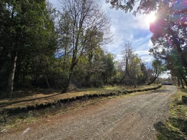 HERMOSO TERRENO EN LAGUNA BRYCHAN, TREVELIN - Imagen 9