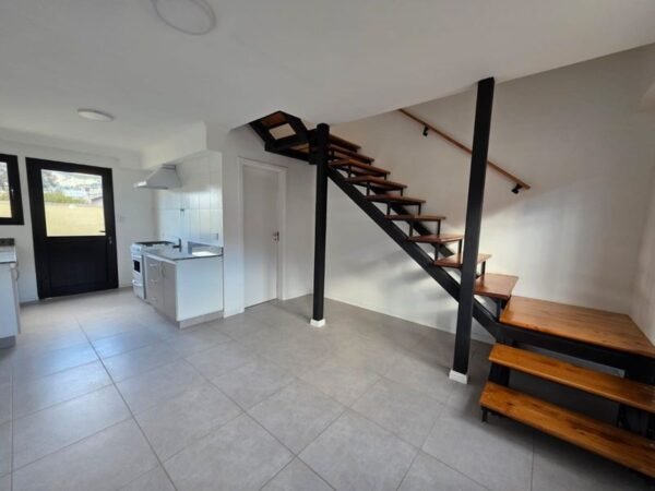 DEPARTAMENTO DE 2 DORMITORIOS C/PATIO EN Bº BUENOS AIRES, ESQUEL, CHUBUT - Imagen 6