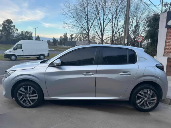 Peugeot 208 1.6 Allure Tiptronic - Imagen 4