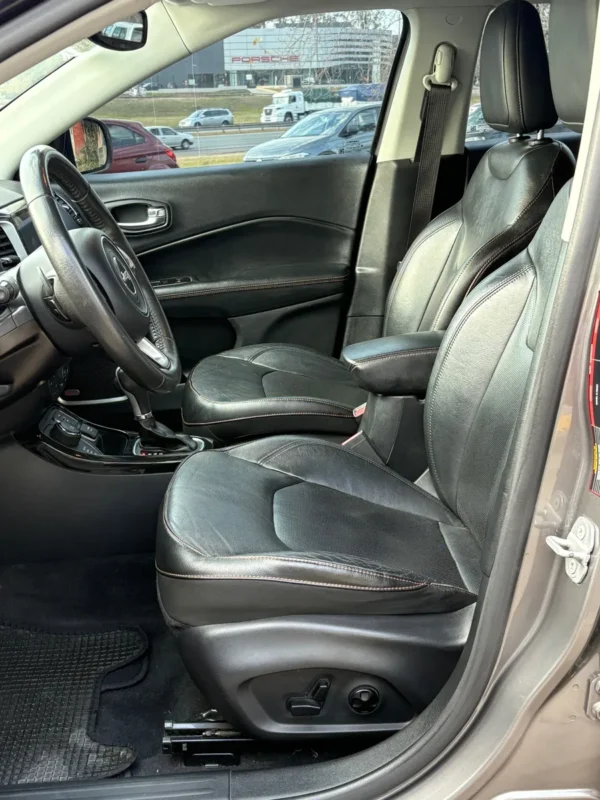 Jeep Compass 2.4 Limited - Imagen 10