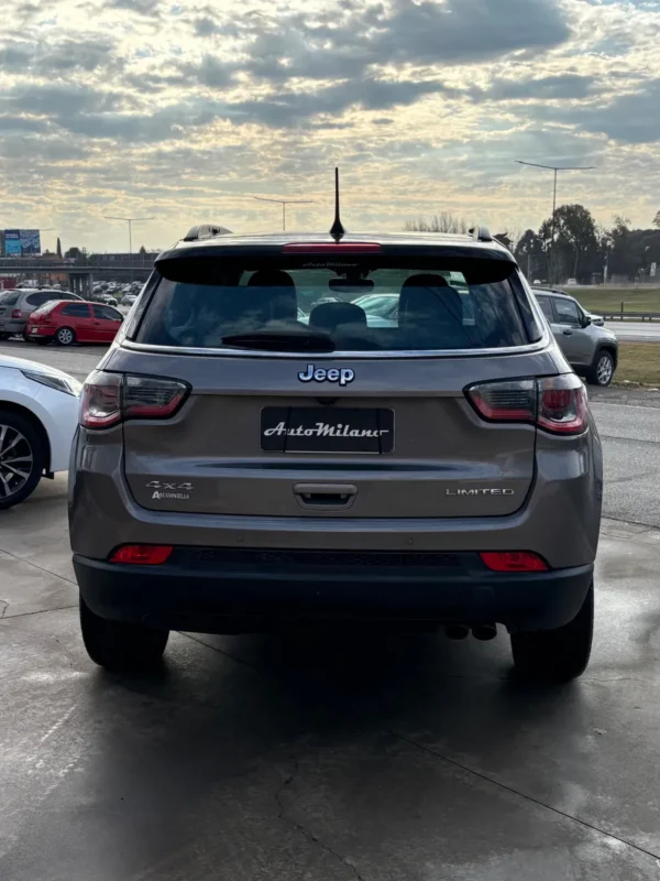 Jeep Compass 2.4 Limited - Imagen 7