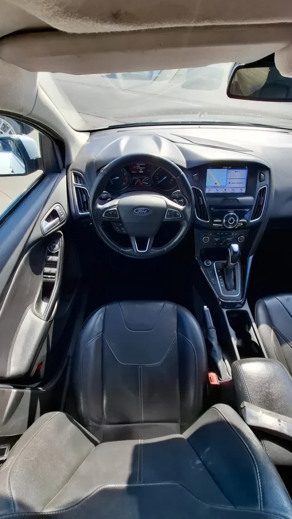 Ford Focus III 2.0 Sedan Titanium At6 - Imagen 10
