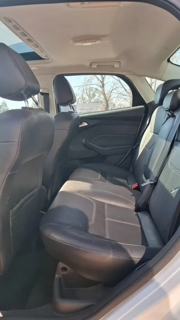 Ford Focus III 2.0 Sedan Titanium At6 - Imagen 18