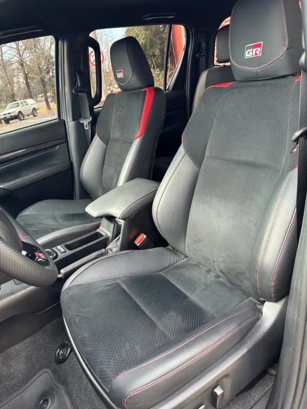 Toyota Hilux Pick-Up 2.8 Cd Gr-Sport 224Cv 4X4 At - Imagen 12