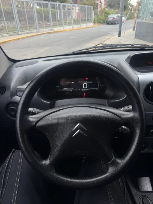 Citroën Berlingo Furgon 1.6 Hdi 92 Bussines - Imagen 18