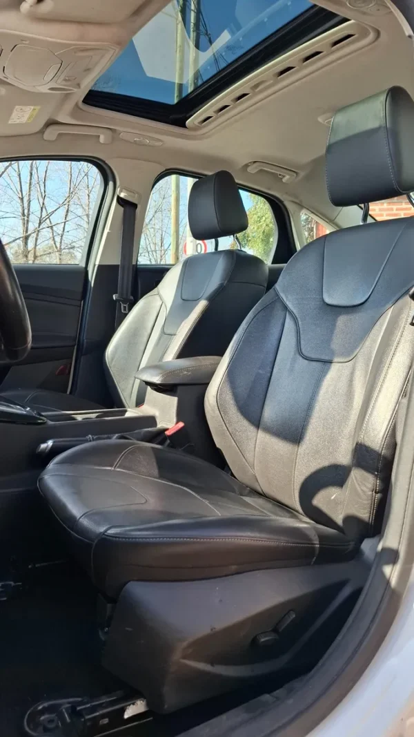 Ford Focus III 2.0 Sedan Titanium At6 - Imagen 16