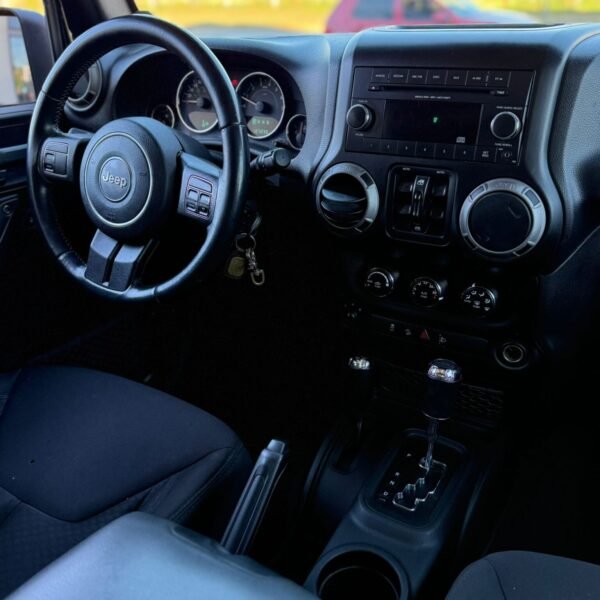 JEEP WRANGLER 3.6 SPORT 284HP MTX - Imagen 13