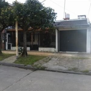 Venta de Casa 4 AMBIENTES en Villa Bosch, Tres de Febrero