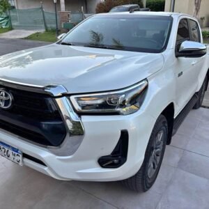 Toyota hilux 2021 SRV 4x4 manual