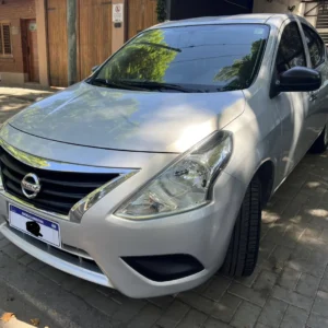 Nissan Versa 1.6 Advance Mt