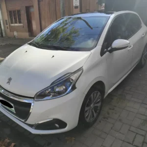 Peugeot 208 1.6 Feline