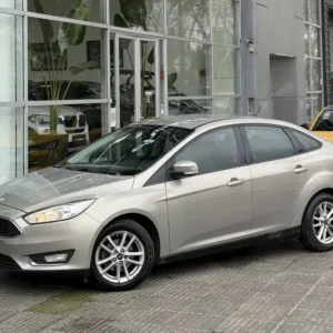 Ford Focus III 2.0 Sedan Se Plus Mt