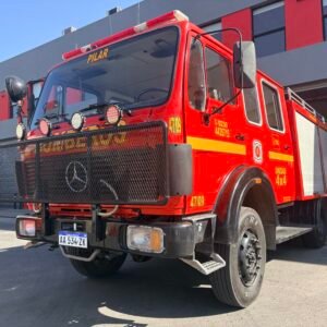 CAMION MERCEDEZ BENZ 4X4 AUTOBOMBA