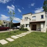 Casa de estilo clásico en venta en Los Alisos Nordelta